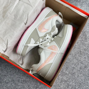 Tênis Nike Court Borough Low Recraft - Linha Luxo - Branco / Rosa