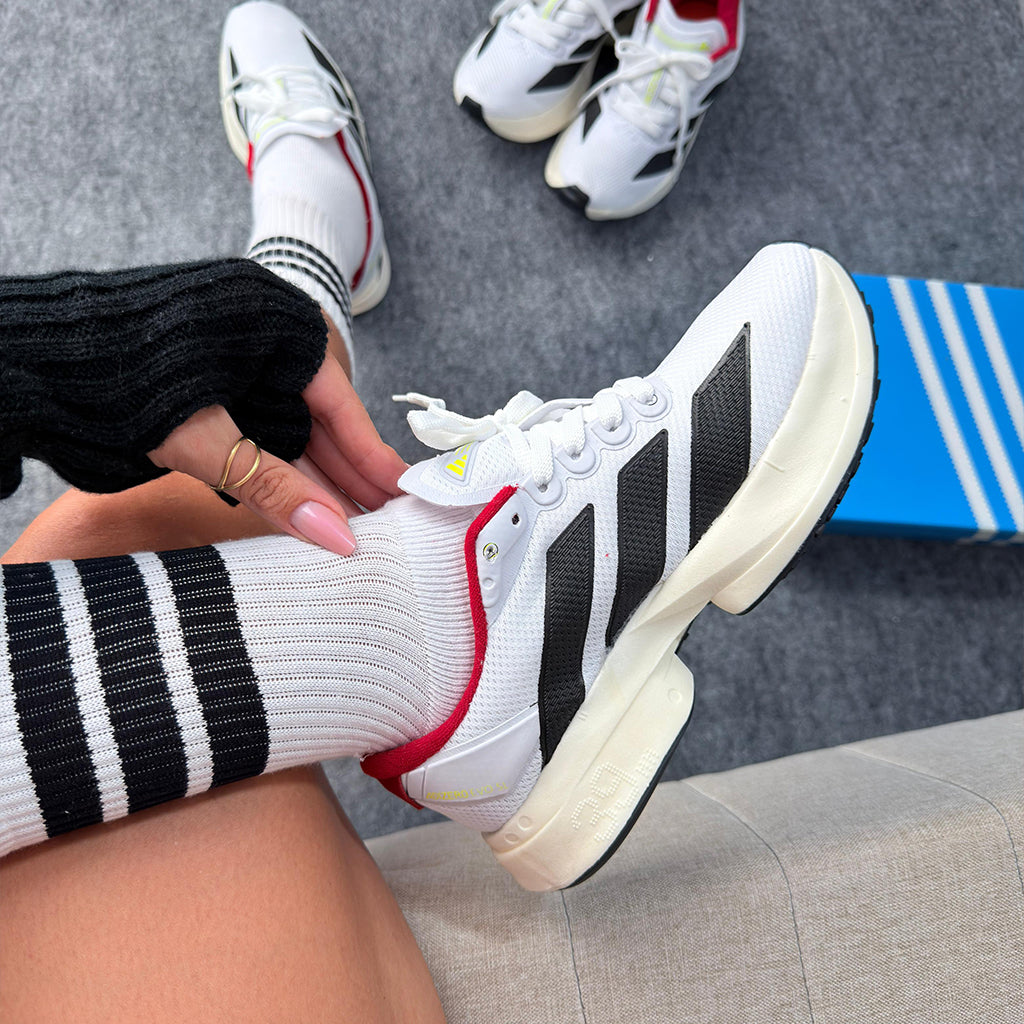Tênis Adizero Pro 4 Basic - Branco, Preto e Vermelho