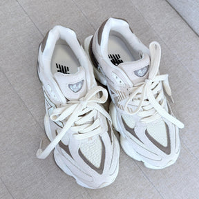 Tênis New Balance 9060 - Off White / Nude