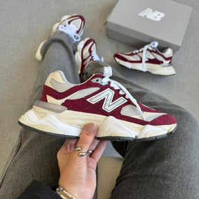 Tênis New Balance 9060 - Bordô