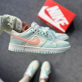 Tênis SB Dunk Low - Barely Green