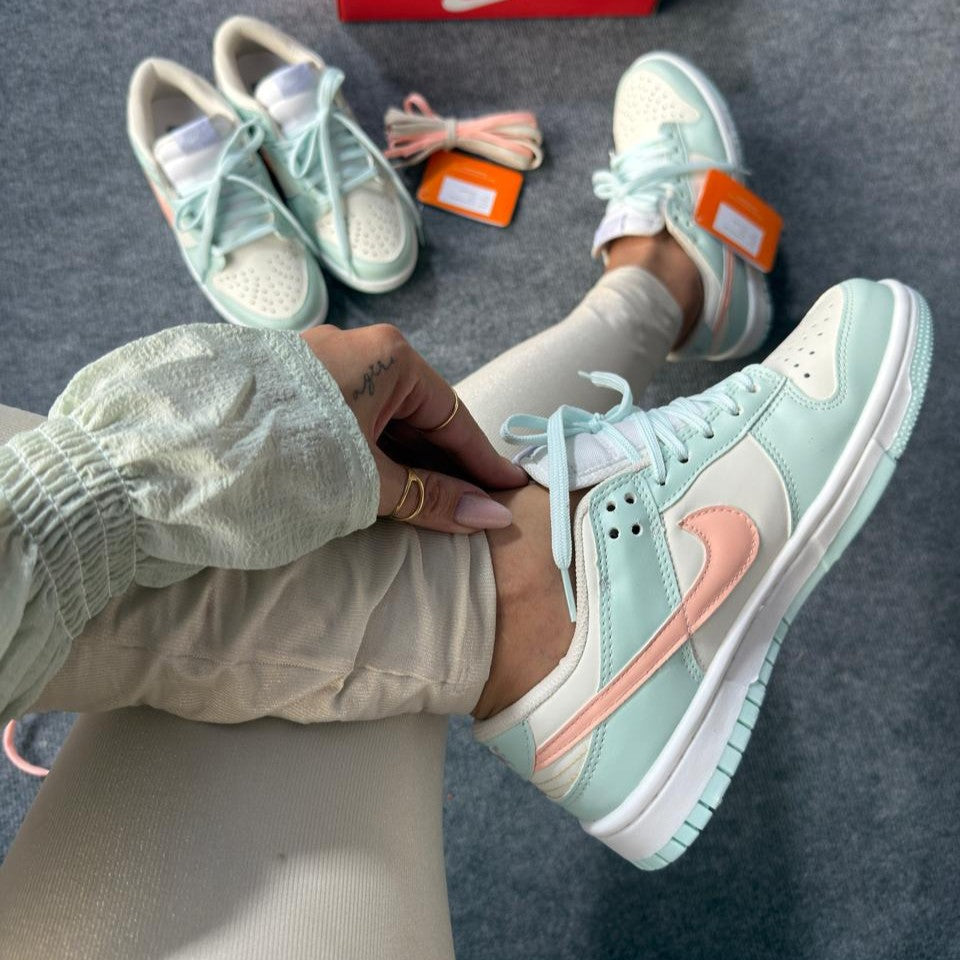Tênis SB Dunk Low - Barely Green
