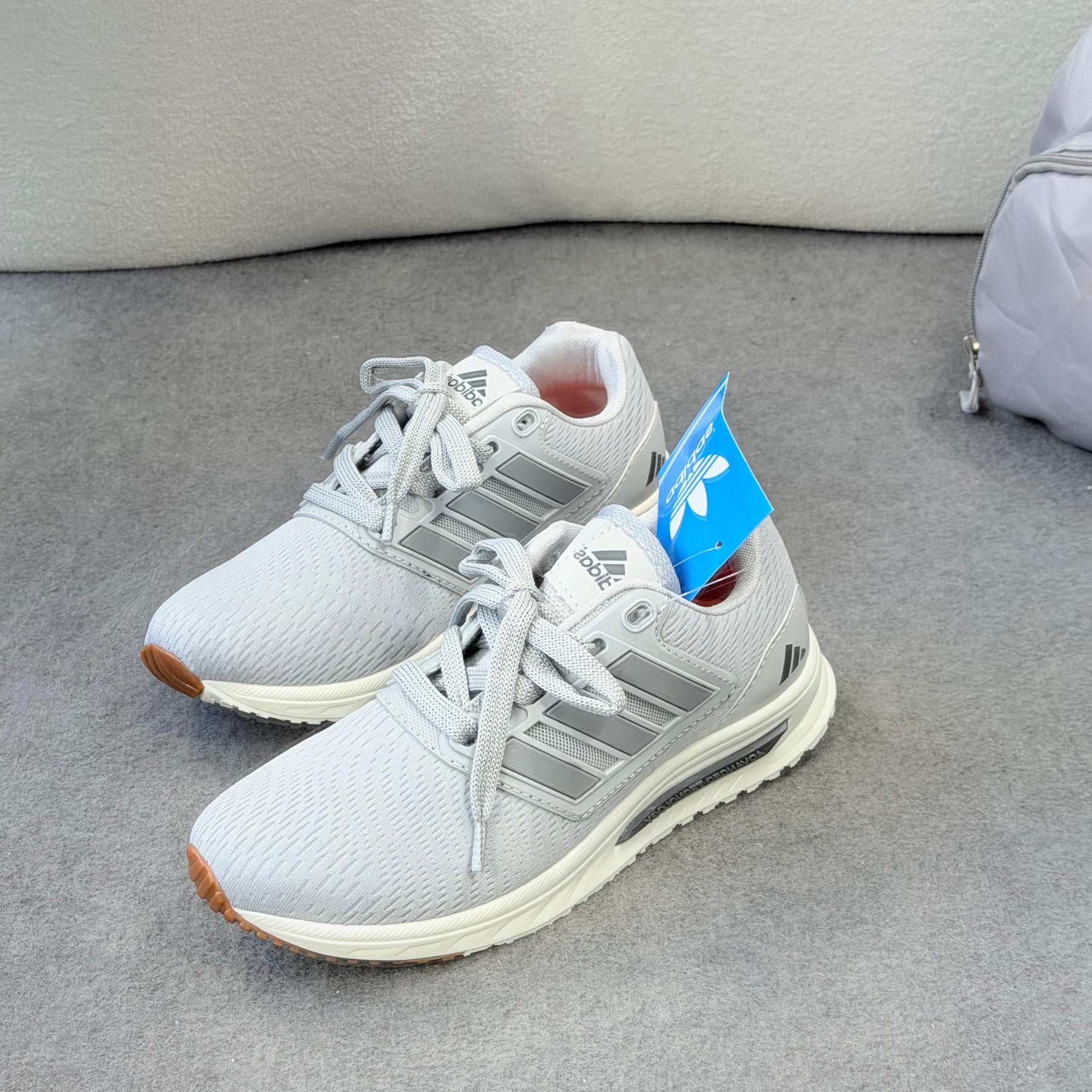 Tênis Adidas Advanced - Cinza