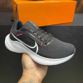Tênis Nike Air Zoom Pegasus 40 PRO - Preto