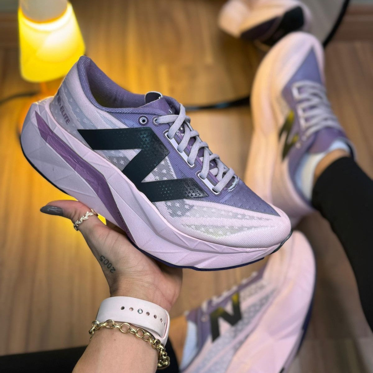 Tênis New Balance Fuelcell Rebel v5 - Lilás