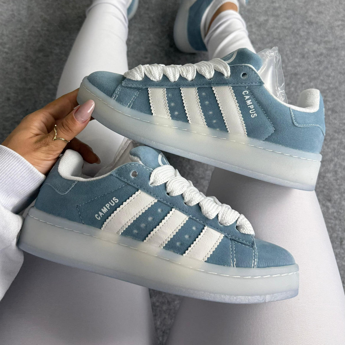 Tênis Adidas Campus 00s - Azul Bebê