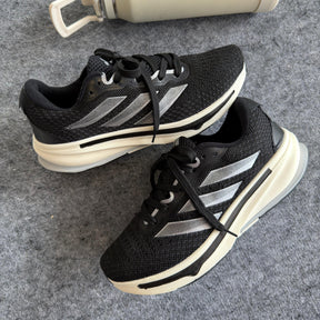Tênis Adidas Supernova - Preto / Prata