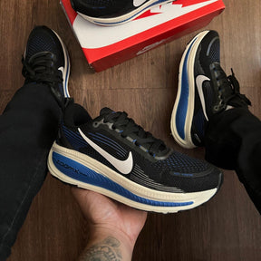 Tênis Nike Zoom X Vomero 18 - Preto / Azul