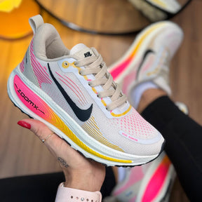 Tênis Nike Zoom X Vomero 18 - Branco / Rosa