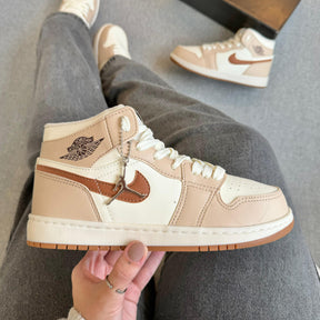Tênis Nike Air Jordan High - Marfim Rose Marrom