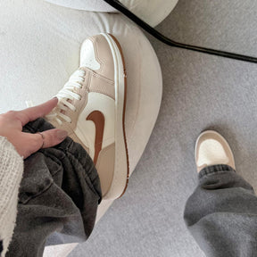 Tênis Nike Air Jordan High - Marfim Rose Marrom