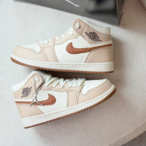 Tênis Nike Air Jordan High - Marfim Rose Marrom