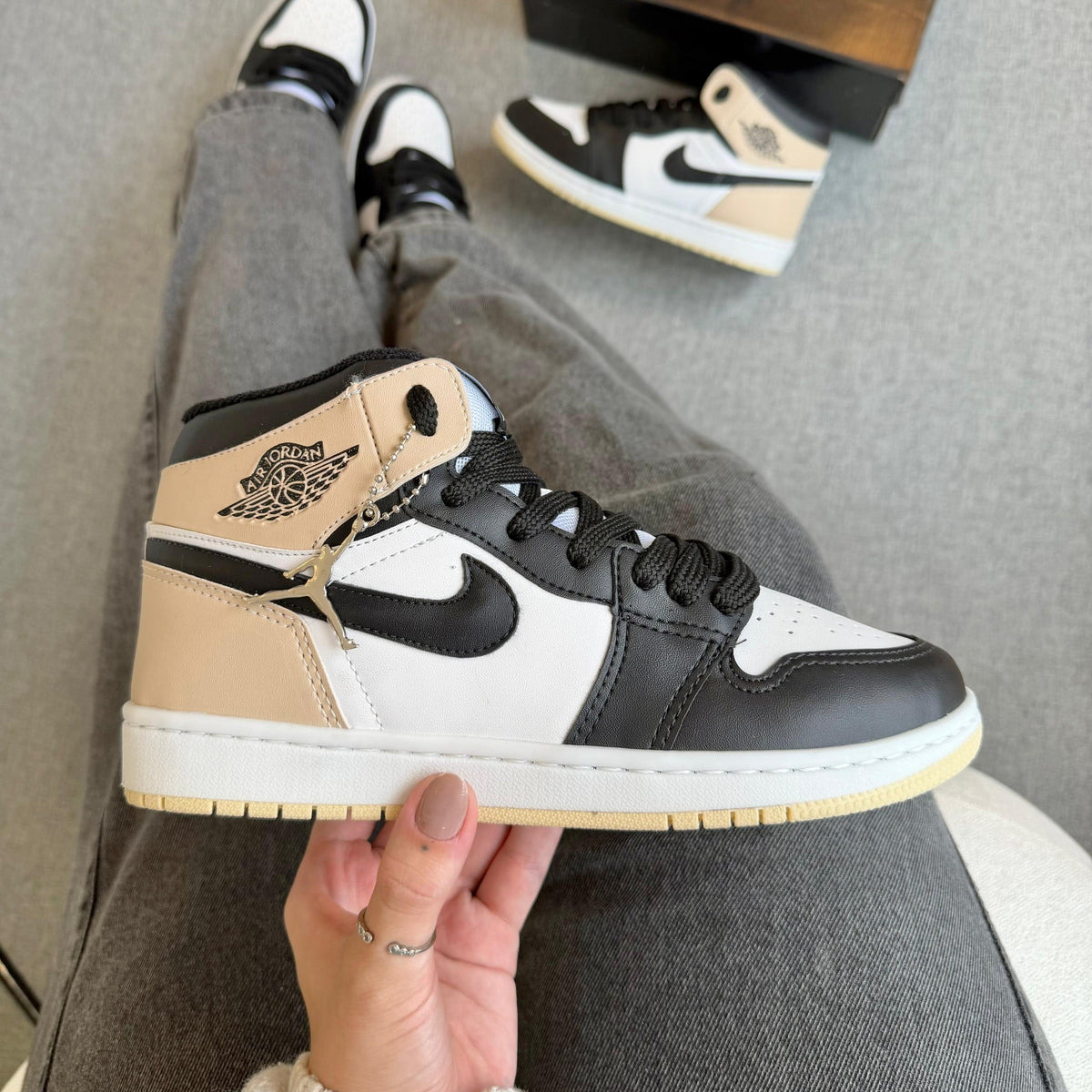 Tênis Nike Air Jordan High - Preto Branco Rose