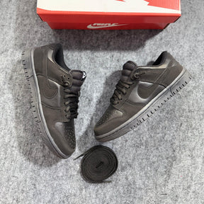 Tênis SB Dunk Low - All Black