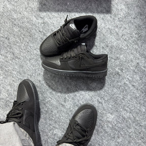 Tênis SB Dunk Low - All Black
