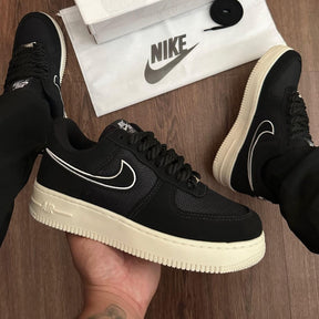 Tênis Air Force 1 - Black Off