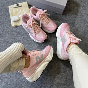 Tênis New Balance Fuellcell Rebel - Rosé