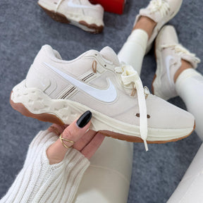 Tênis Nike Revolution II - Branco Off