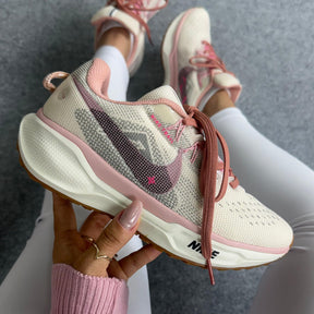 Tênis Nike Pegasus Trail - Off Nude
