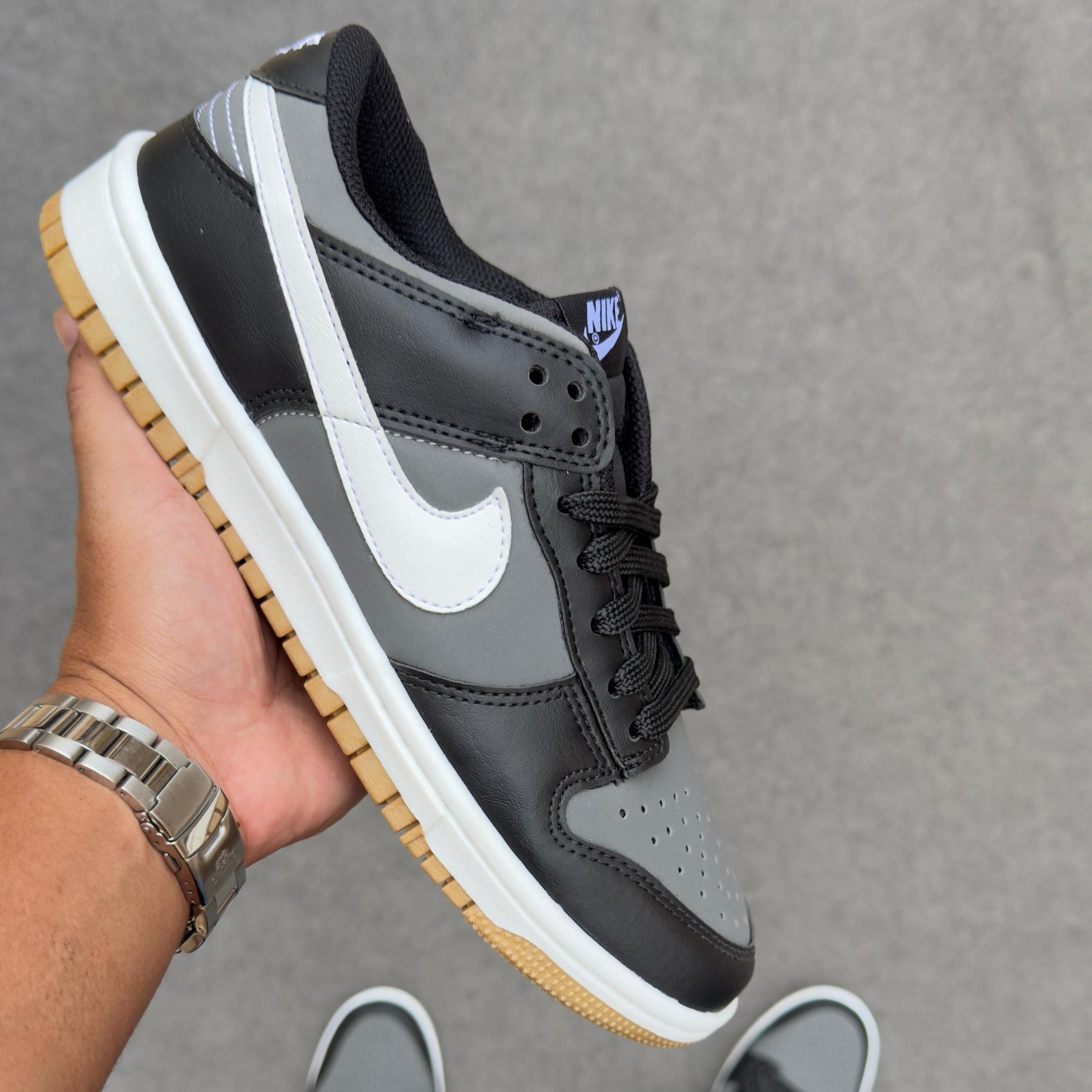 Tênis Nike Dunk Low Pro Luxo - Preto / Grafite / Caramelo