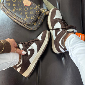 Tênis Dunk Low Pro Luxo - Café Camurça