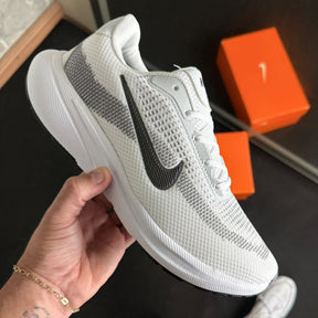 Tênis Nike Flay - Branco