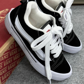 Tênis Vans KNU - Preto / Branco
