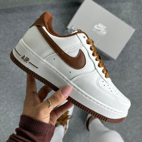 Tênis Air Force Linha Luxo - Branco / Marrom