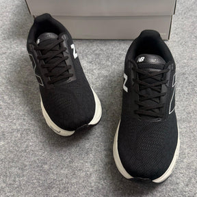 Tênis New Balance 1080 - Preto / Branco