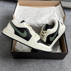 Tênis Nike Jordan Low - Sail / Sesame Black