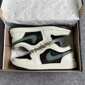 Tênis Nike Jordan Low - Sail / Sesame Black