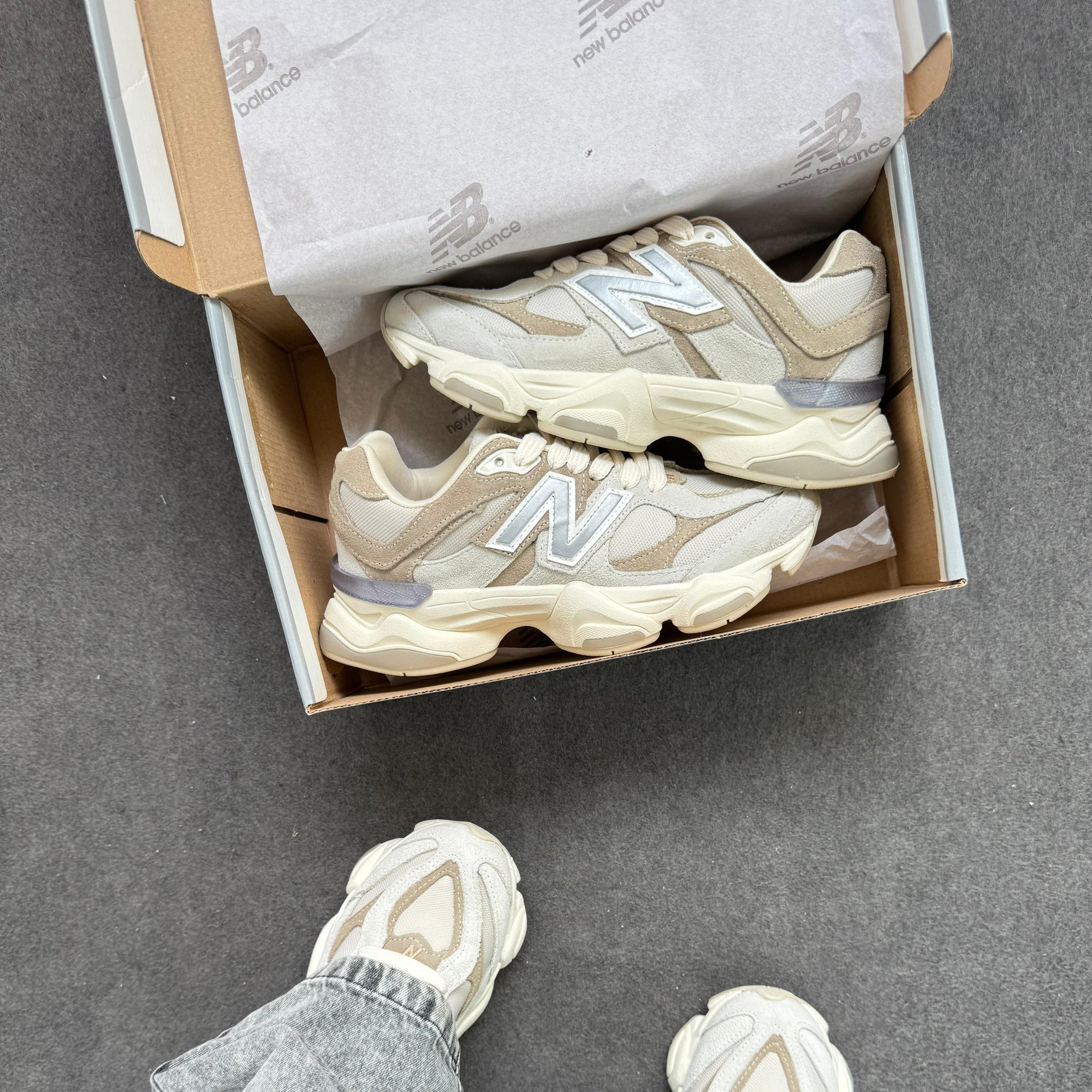 Tênis New Balance 9060 - Taupe