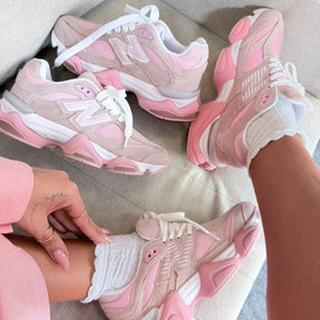 Tênis New Balance 9060 - Chiclete