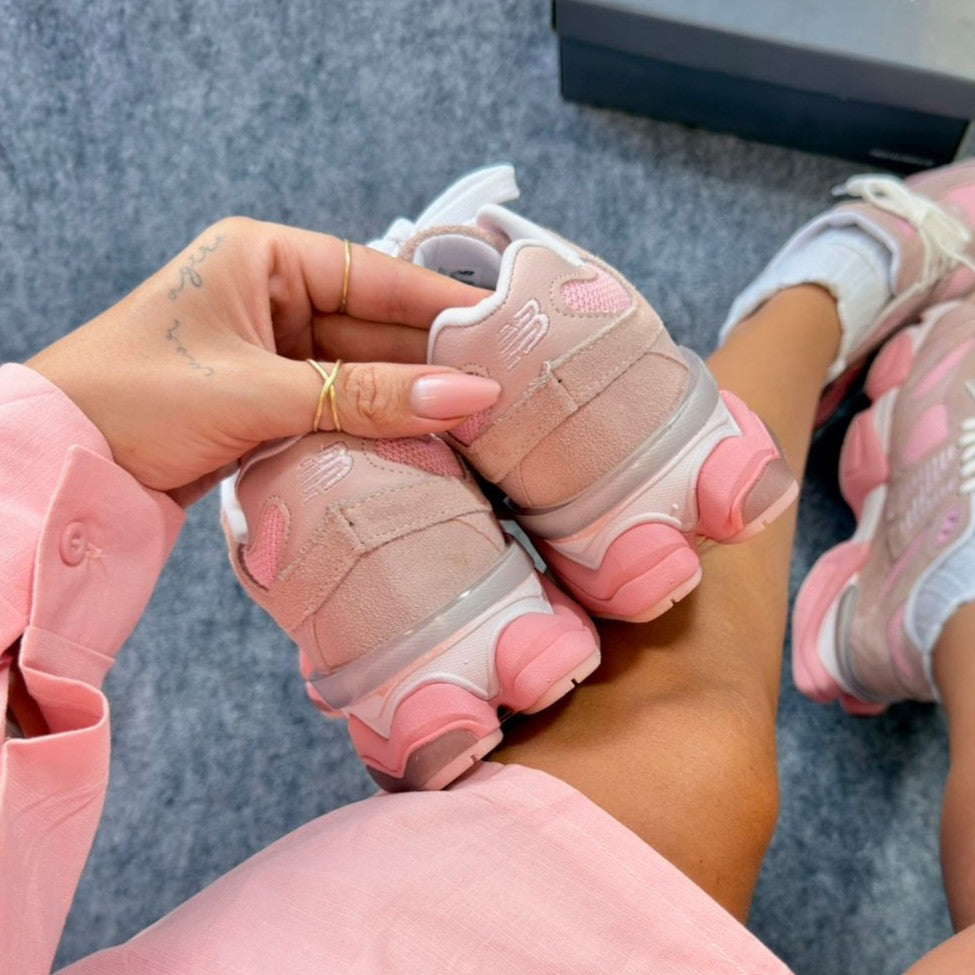 Tênis New Balance 9060 - Chiclete