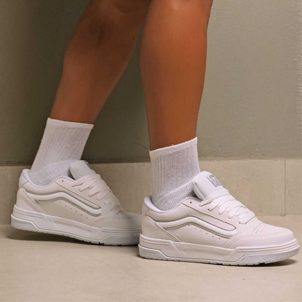 Tênis Vans Hylane Prime - Branco Neve