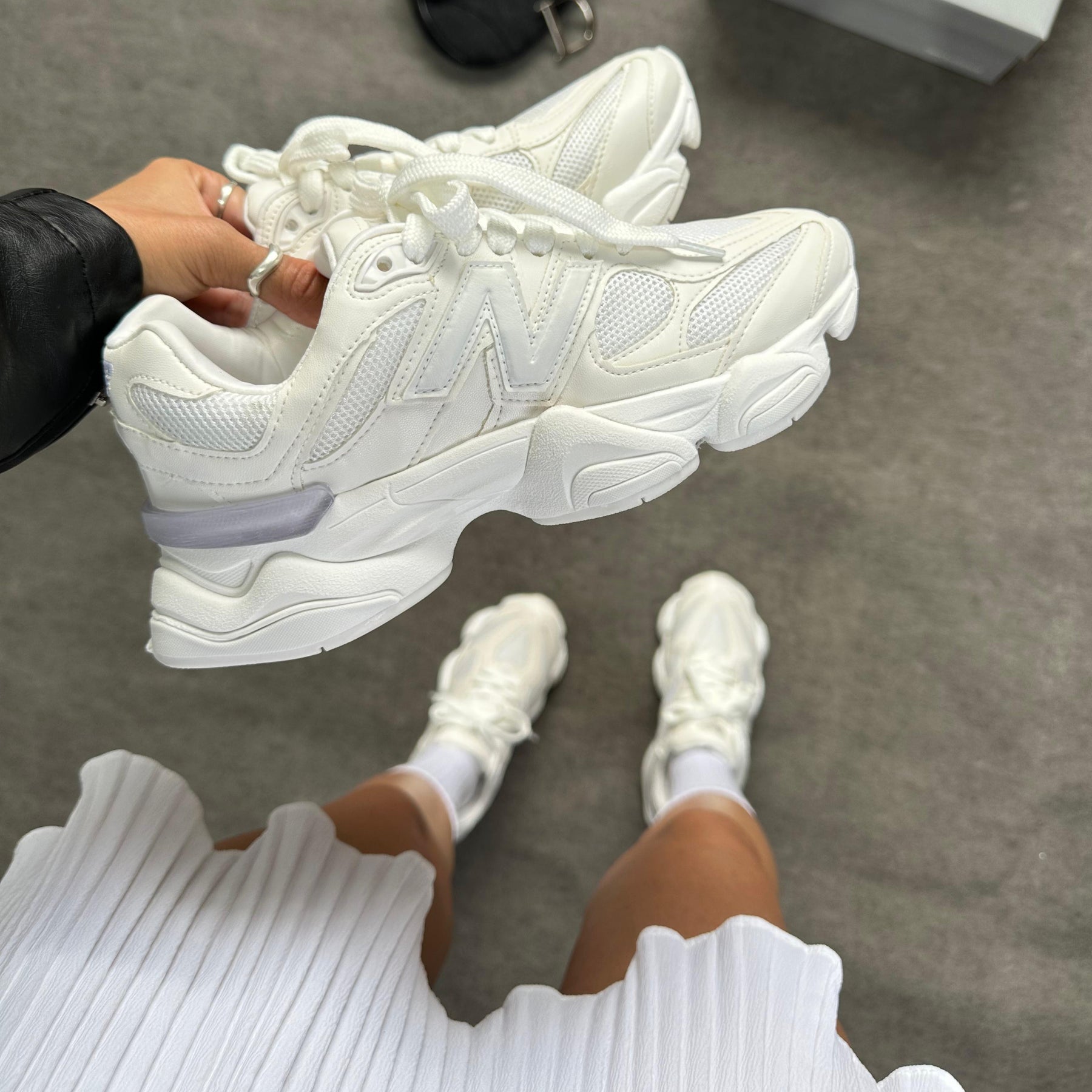 Tênis New Balance 9060 - Branco Neve