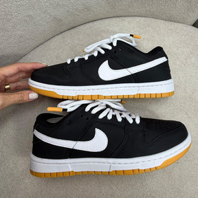 Tênis Nike Dunk Low SB - Preto / Branco