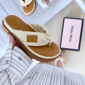 Chinelo Miu Miu - Bege