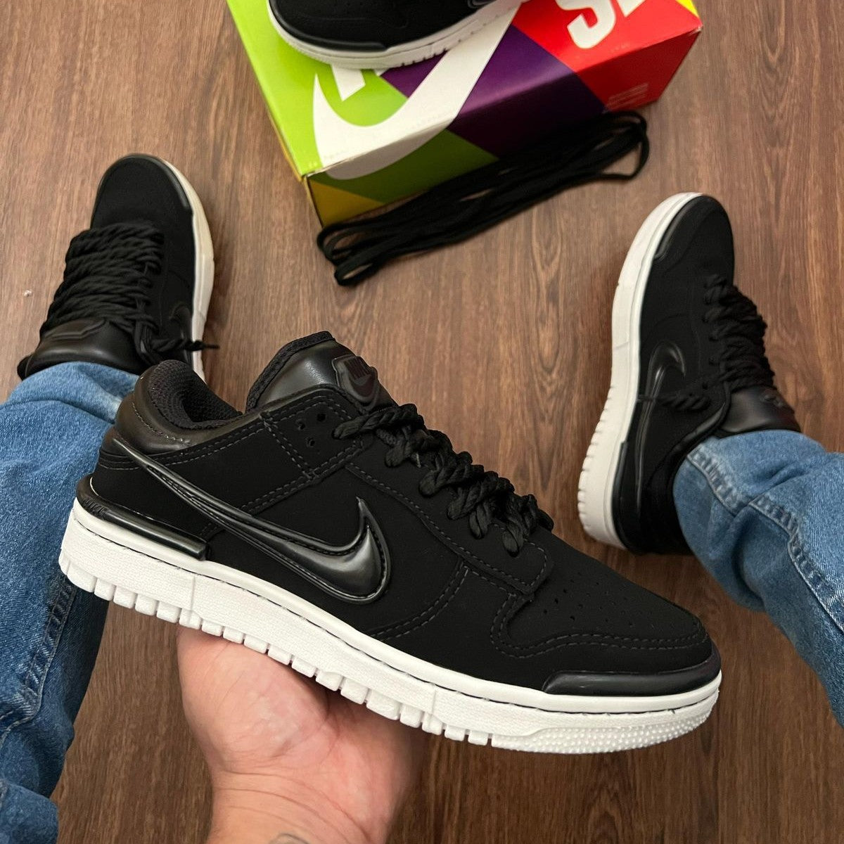 Tênis Nike Twist - Preto / Branco