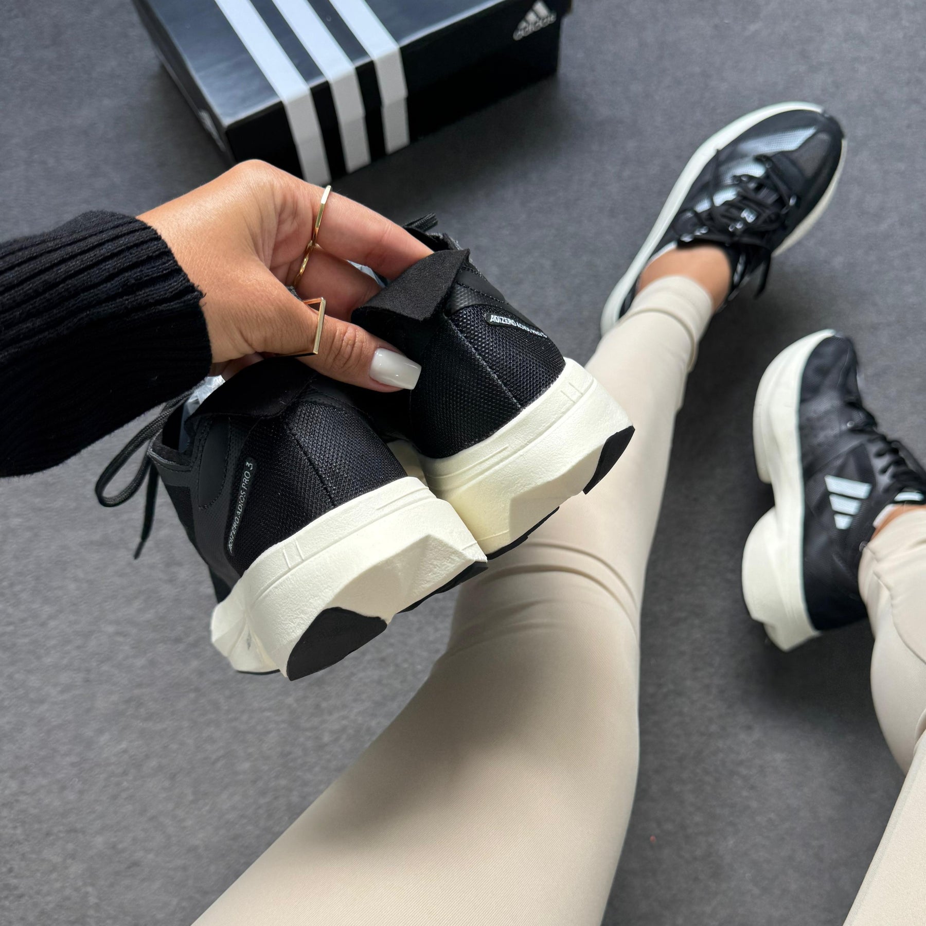 Tênis Adidas Adizero Adios Pro 3 - Preto / Branco