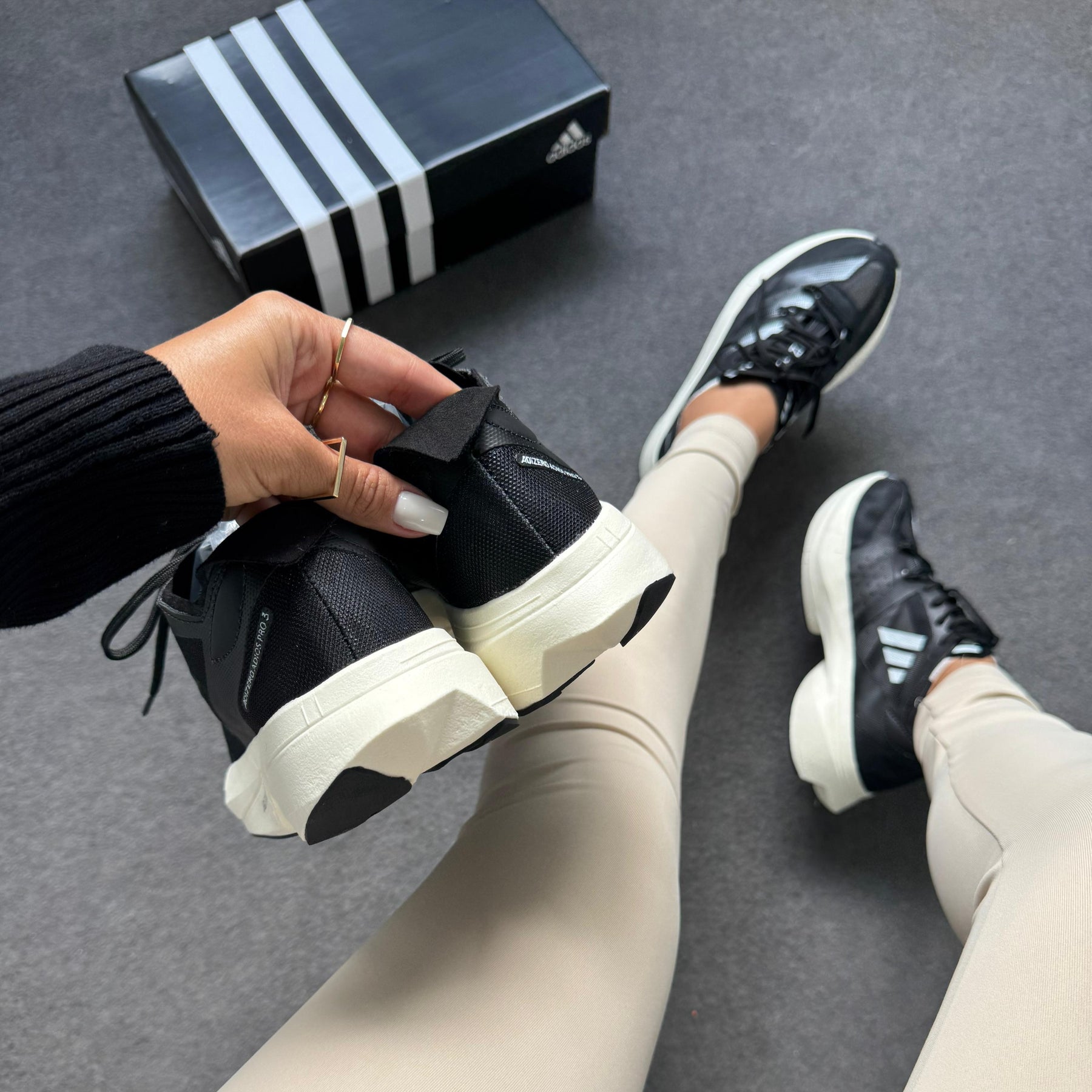 Tênis Adidas Adizero Adios Pro 3 - Preto / Branco