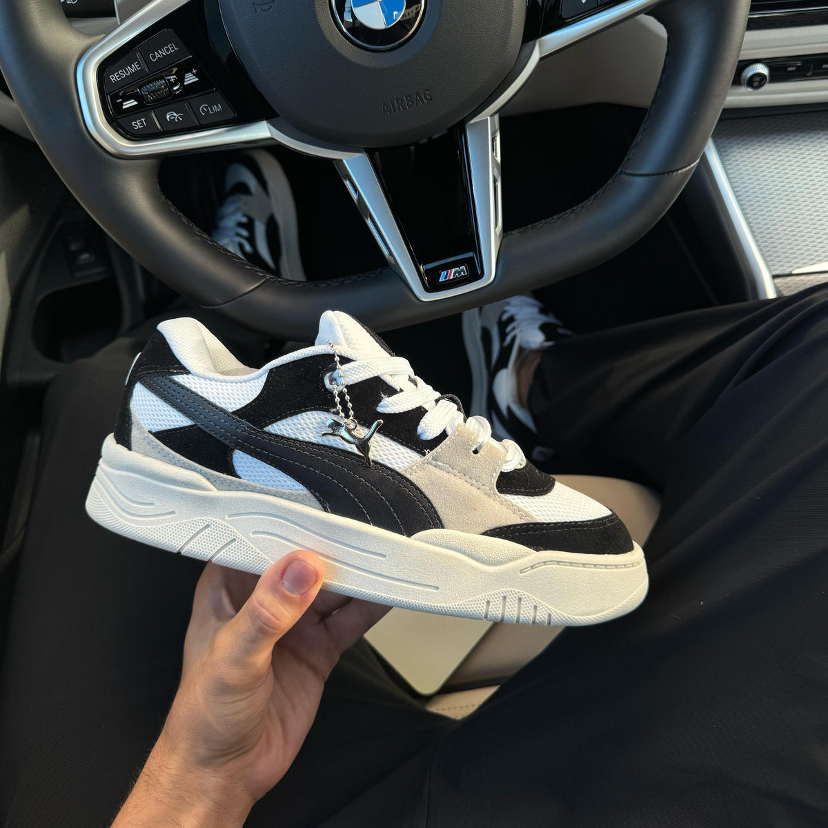 Tênis Puma 180 - Preto / Branco