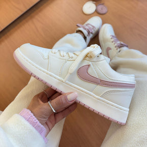 Tênis Air Jordan 23 - Marfim Rose