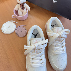 Tênis Air Jordan 23 - Marfim Rose