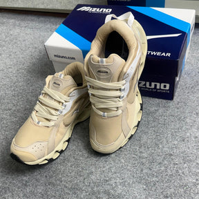 Tênis Mizuno Wave Beta 2 - Creme - [Refletivel]
