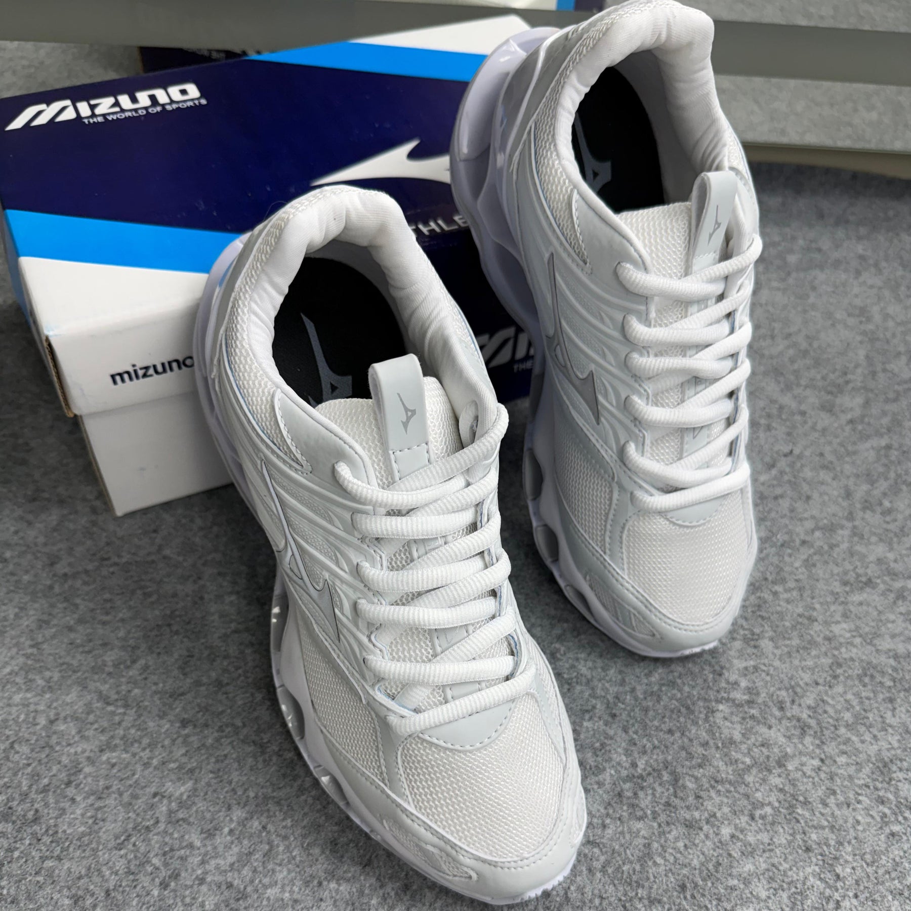 Tênis Mizuno Pro 13 S - Branco Refletível