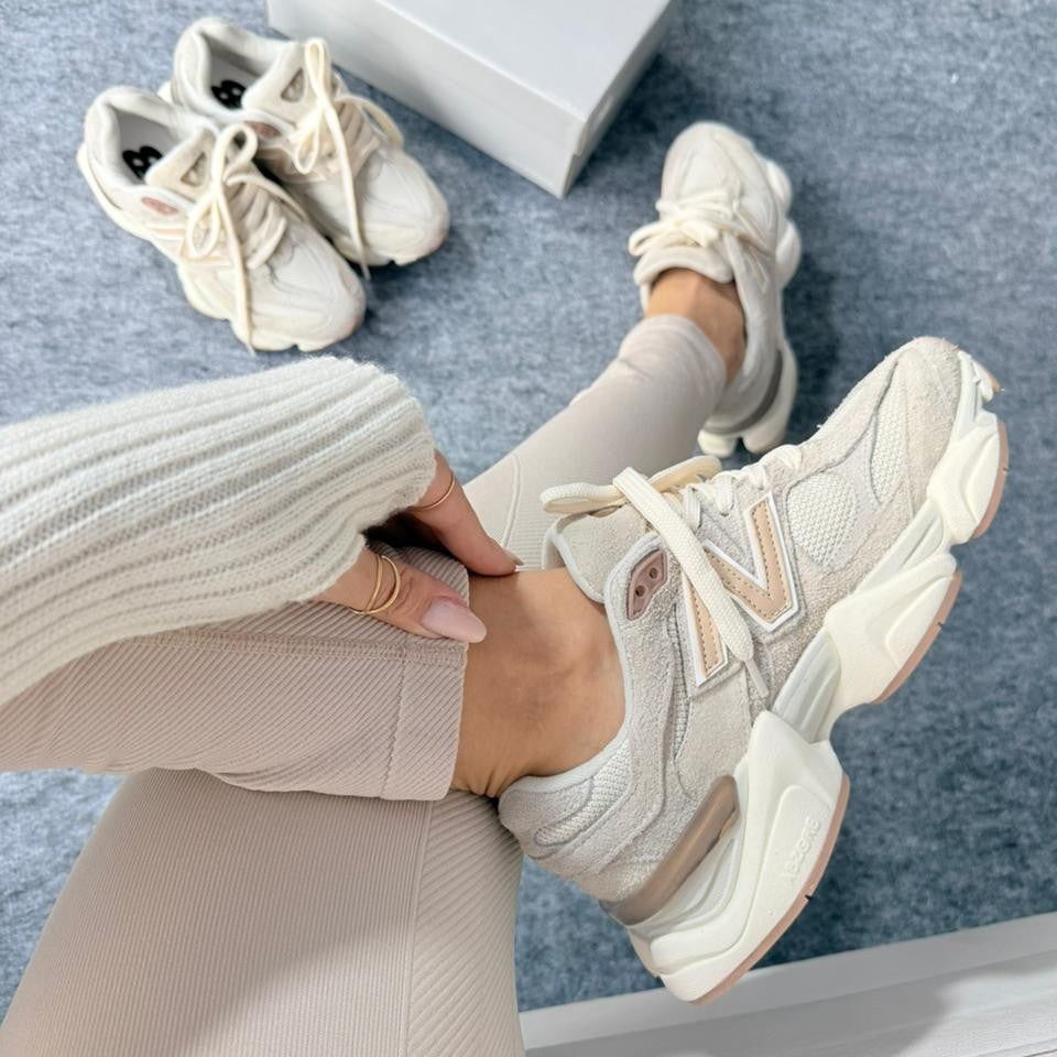 Tênis New Balance 9060 - Rosê Felpudo