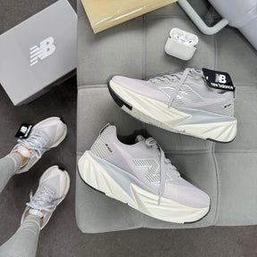 Tênis New Balance Fuel Cell Rebel - Cinza Full