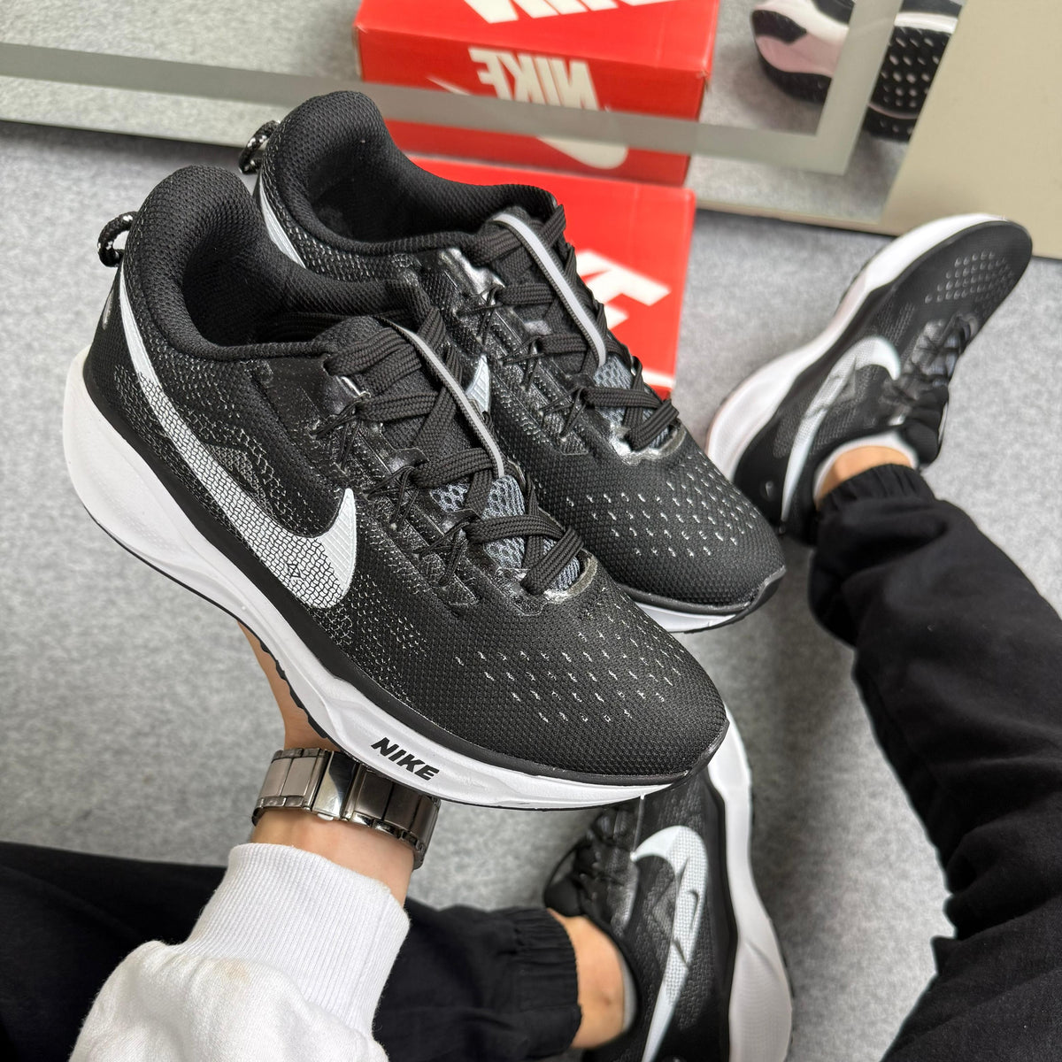 Tênis Nike Pegasus Trail - Preto / Branco