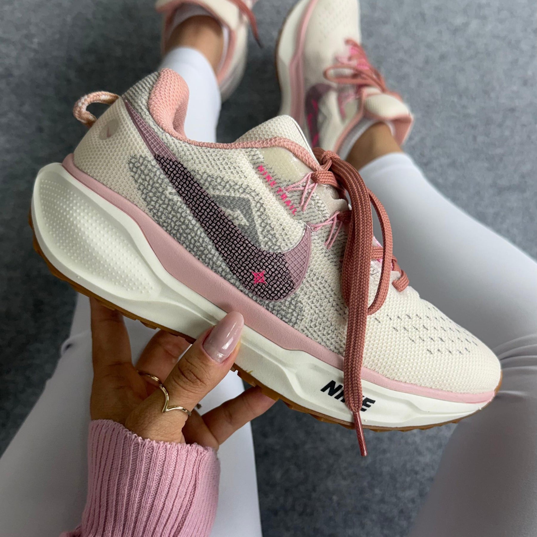 Tênis Nike Pegasus Trail - Off Nude